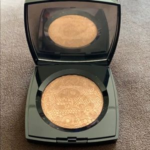 Chanel illuminating powder